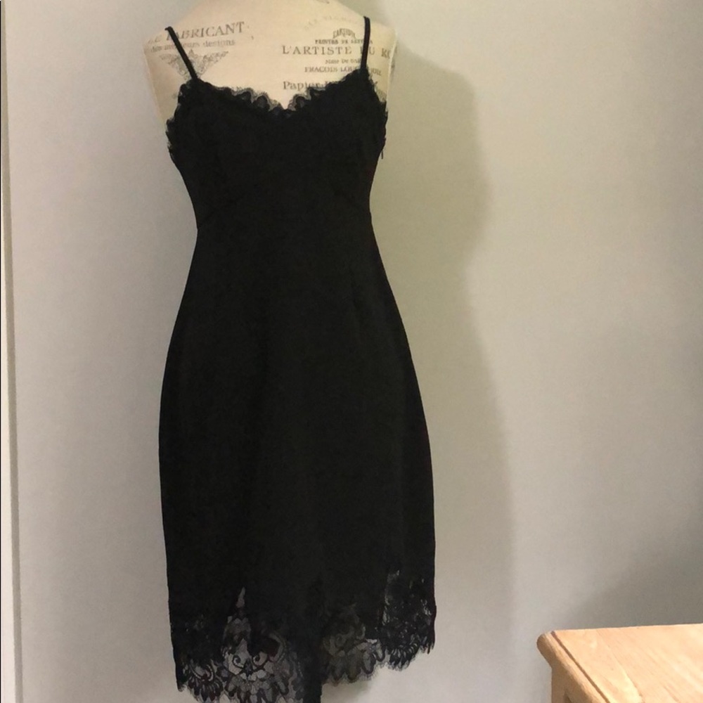 Storia LBD Lace Detail